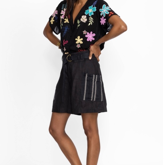 Johnny Was “Joni belted cargo short” - Picture 2 of 5